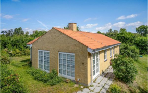 Lovely Home In Ølsted With Kitchen in Ølsted